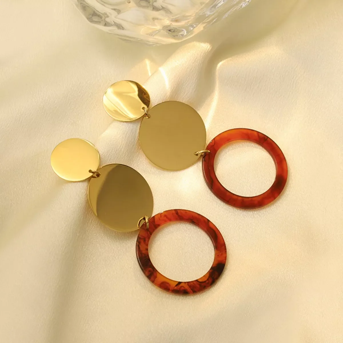 18K Gold-Plated Geometric Circle Dangle Earrings - Image 5