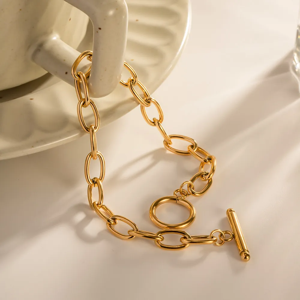 18K Gold-Plated Stainless Steel Toggle Chain Bracelet - Image 3