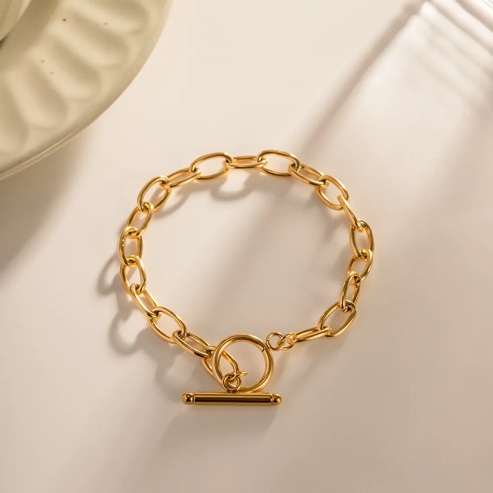18K Gold-Plated Stainless Steel Toggle Chain Bracelet - Image 4