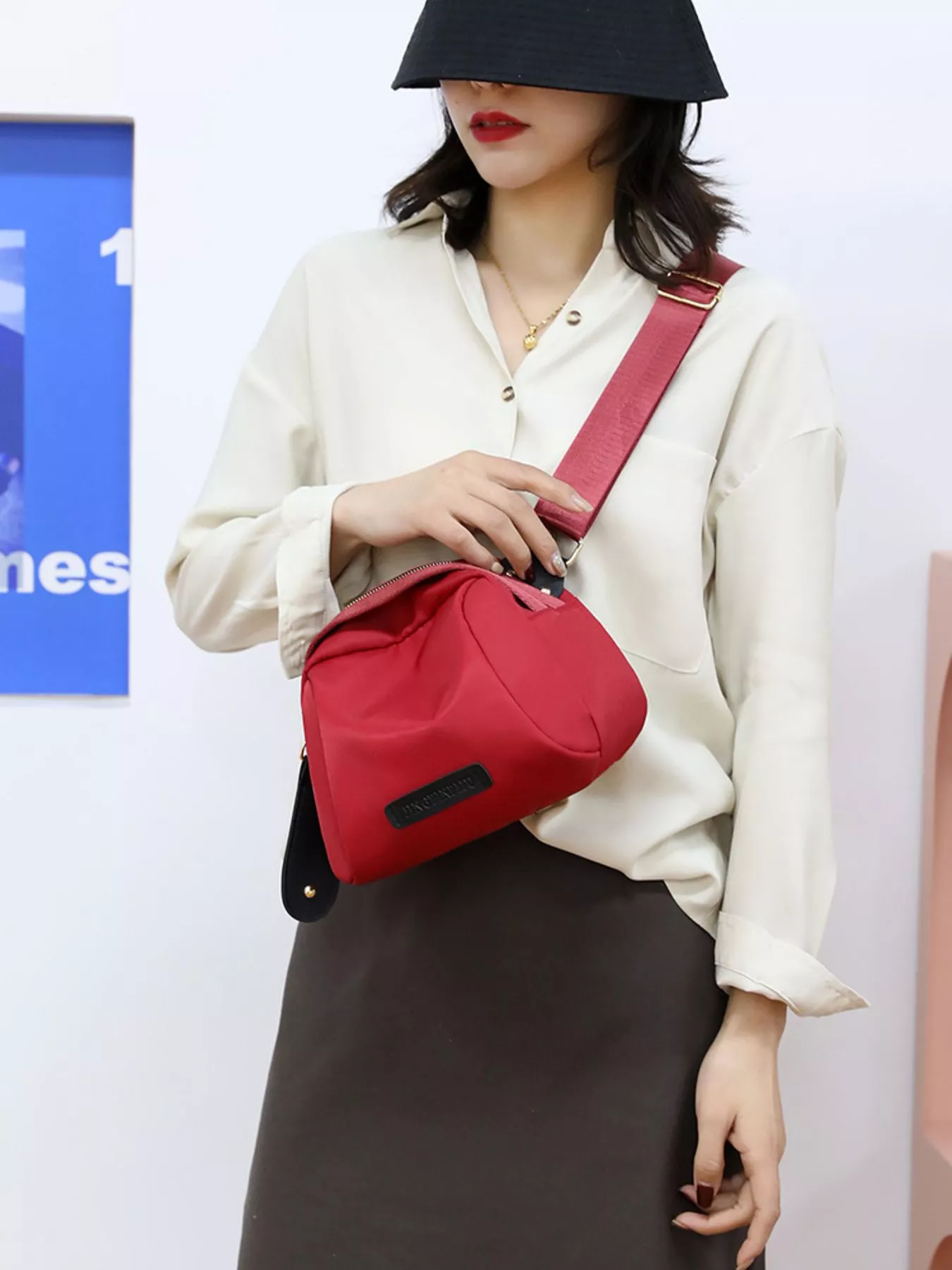 Adjustable Wide Strap Crossbody Bag