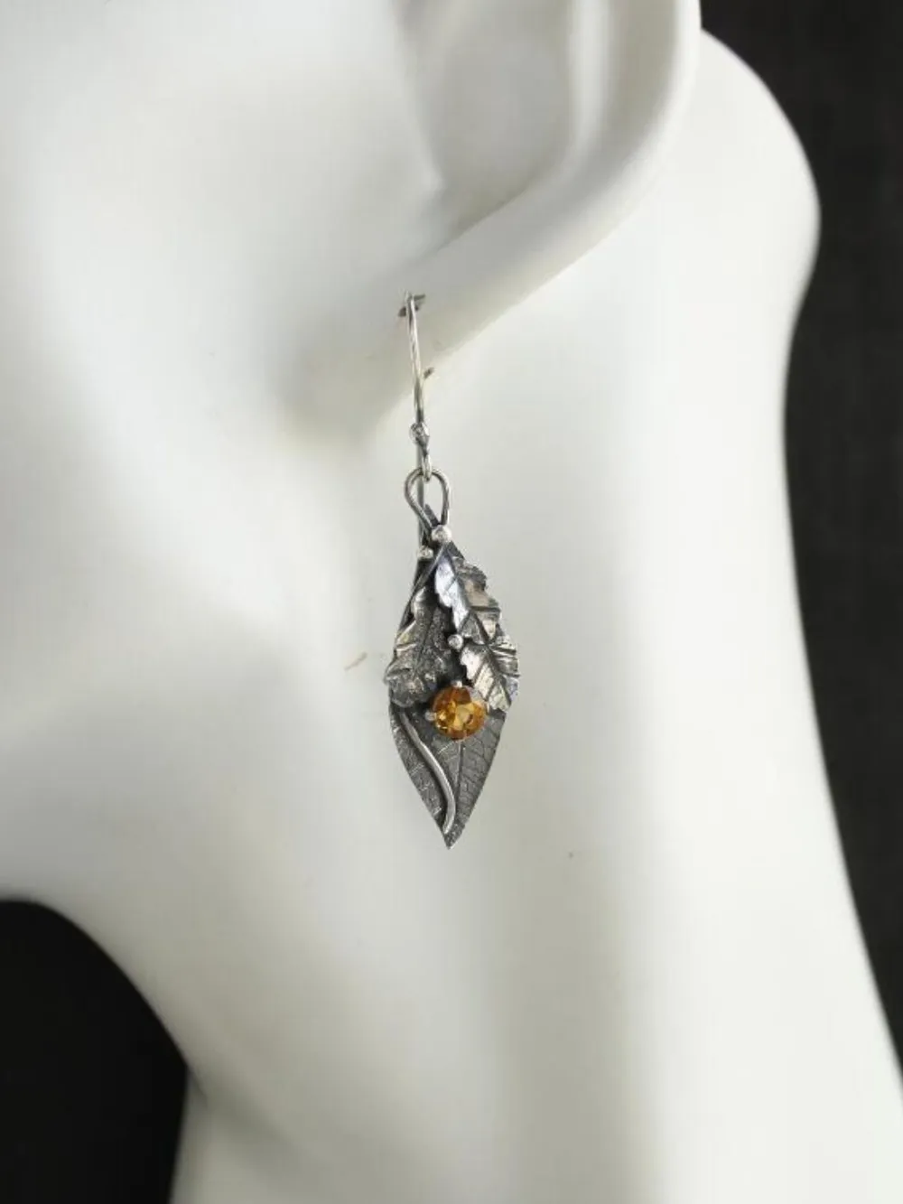 Alloy Rhinestone Leaf Shape Earrings - Image 3