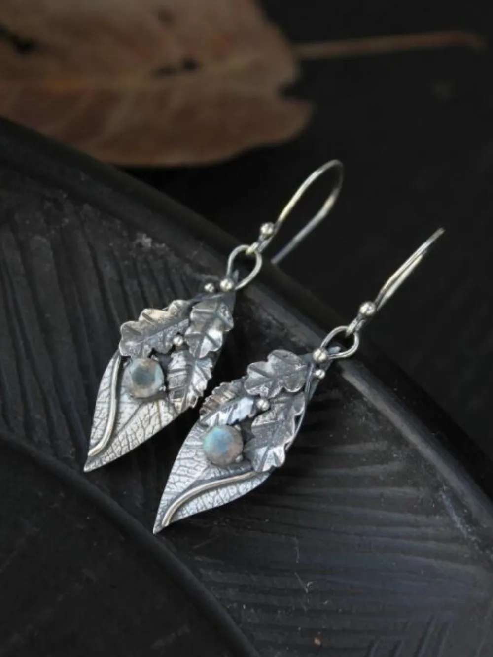 Alloy Rhinestone Leaf Shape Earrings - Image 5