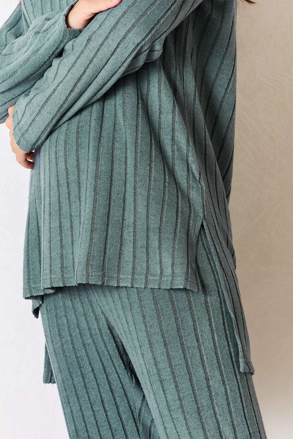 Basic Bae Full Size Ribbed Round Neck High-Low Slit Top and Pants Set - Image 10