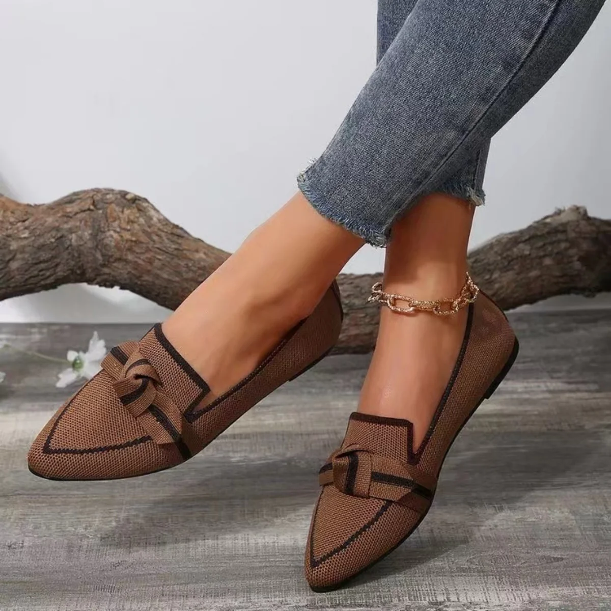 Bow Contrast Trim Point Toe Loafers - Image 8