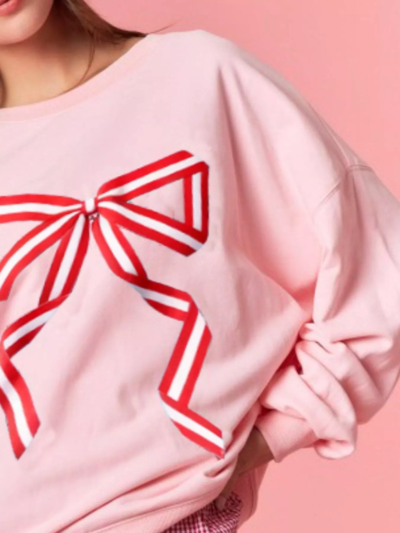 Bow Crew Neck Sweatshirt - Image 29