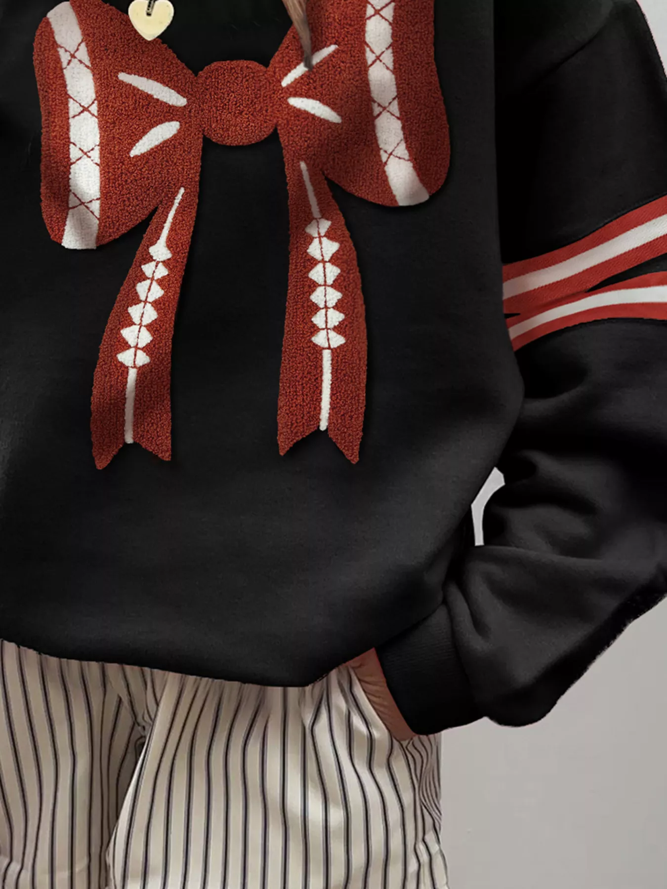 Bow Front Dropped Shoulder Sweatshirt - Image 3