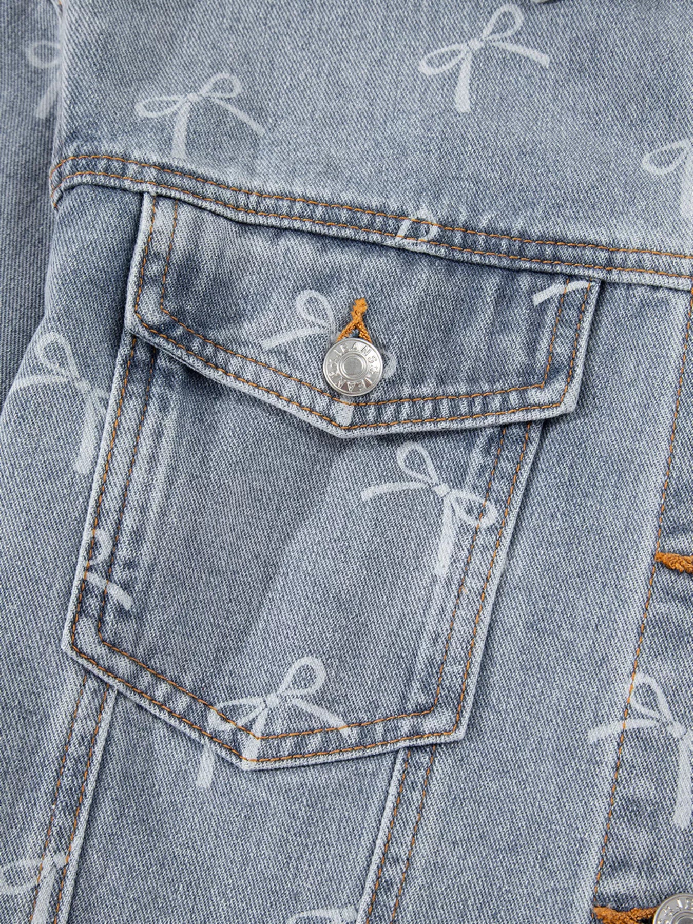 Bow Knot Print Light Wash Raw Hem Denim Jacket - Image 10