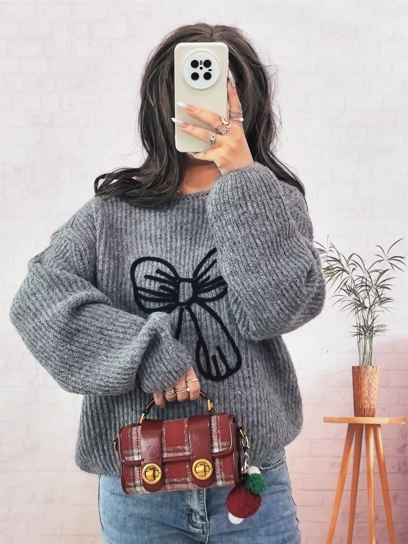 Bow Round Neck Long Sleeve Sweater - Image 12