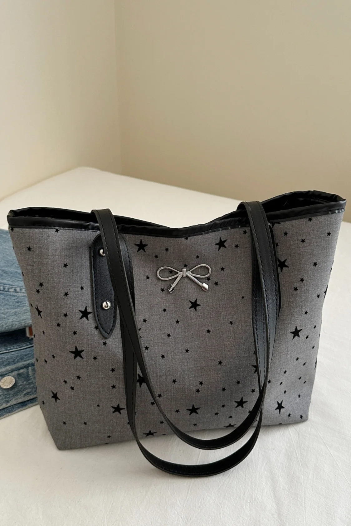 Bow Trim Polyester Tote Bag - Image 2