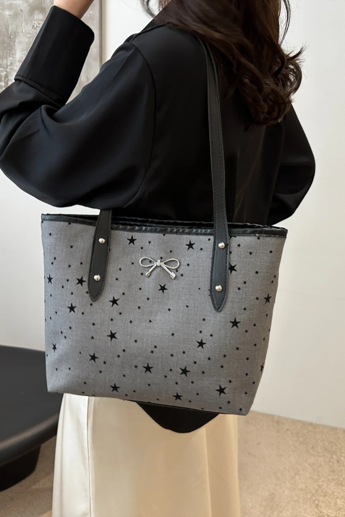 Bow Trim Polyester Tote Bag - Image 4