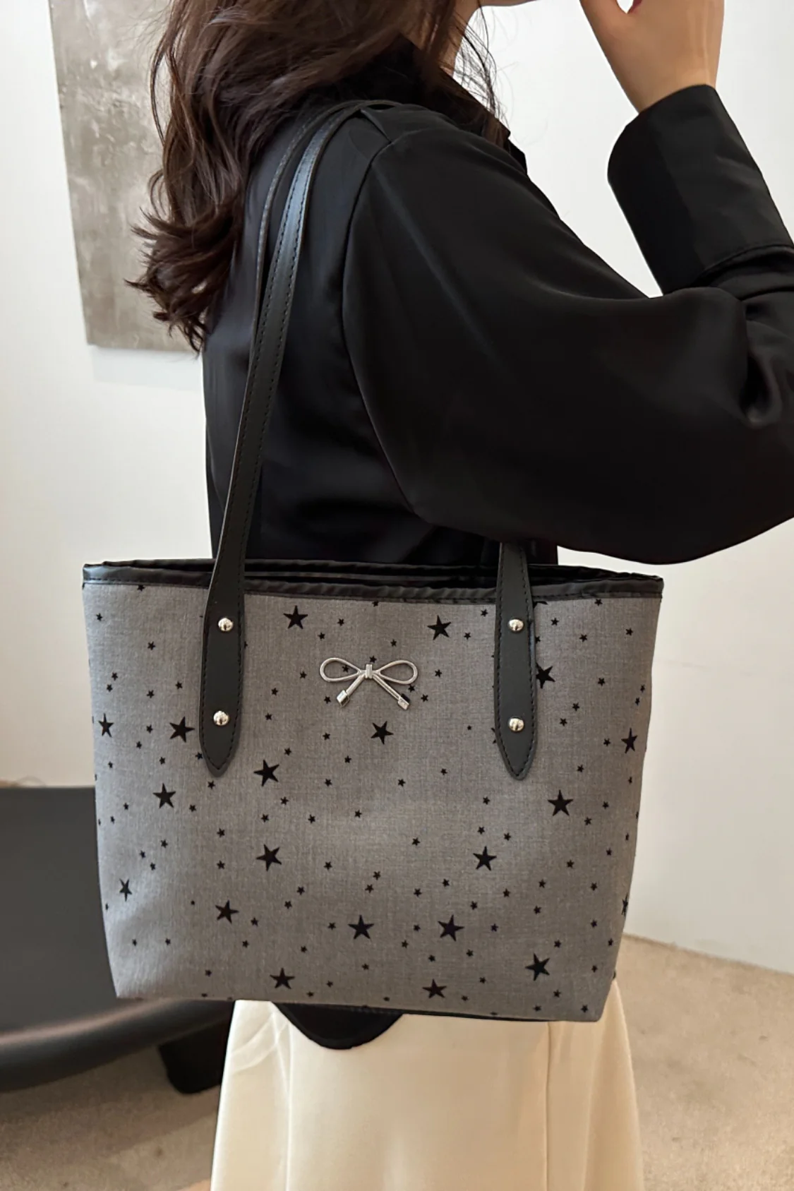 Bow Trim Polyester Tote Bag - Image 5