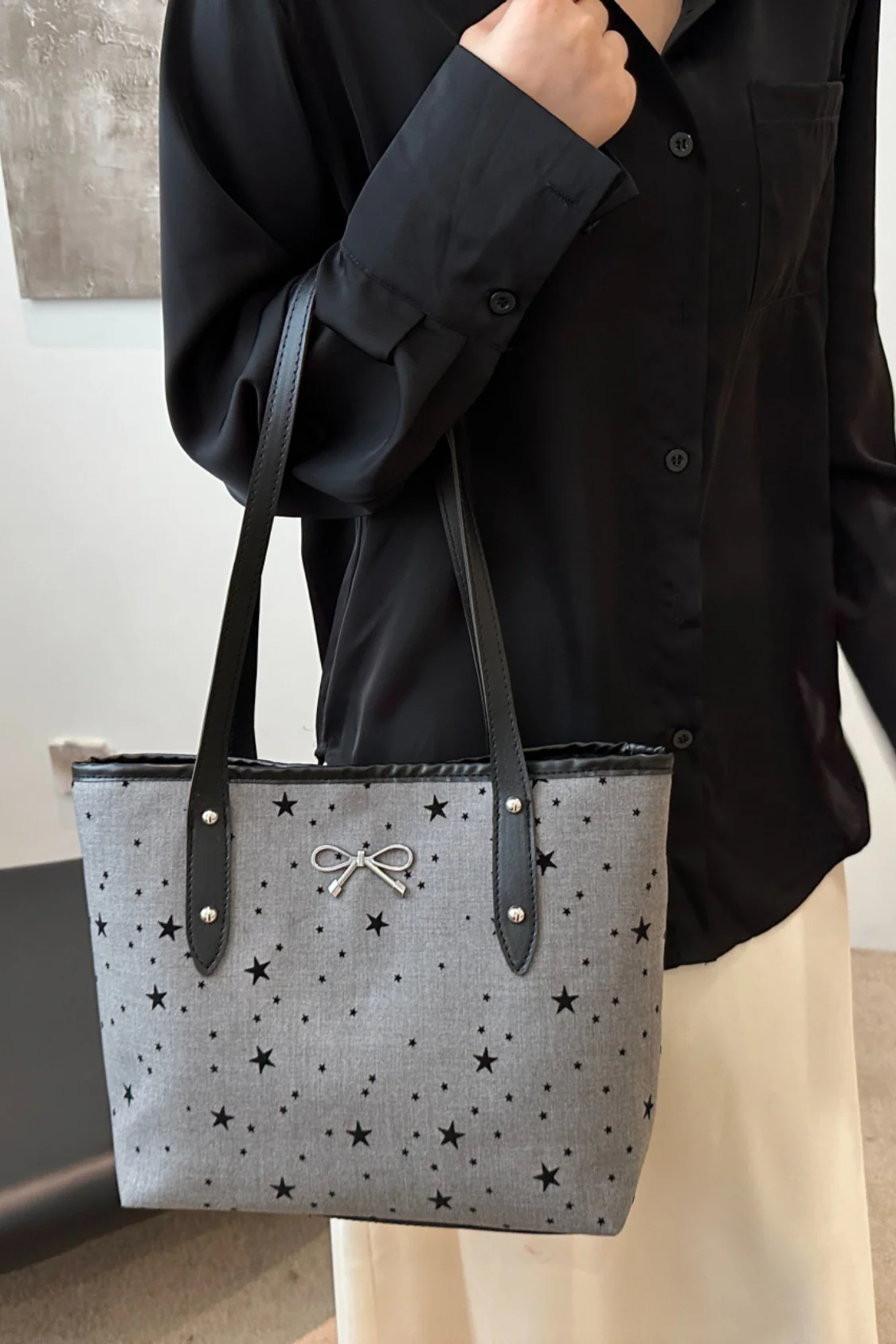 Bow Trim Polyester Tote Bag - Image 7