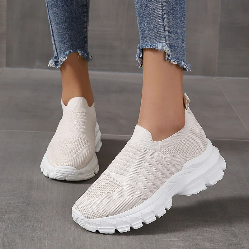 Breathable Mesh Round Toe Platform Athletic - Image 2