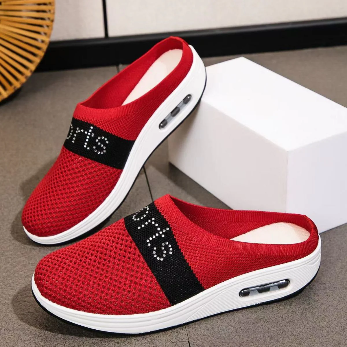 Breathable Mesh Round Toe Sandals - Image 6