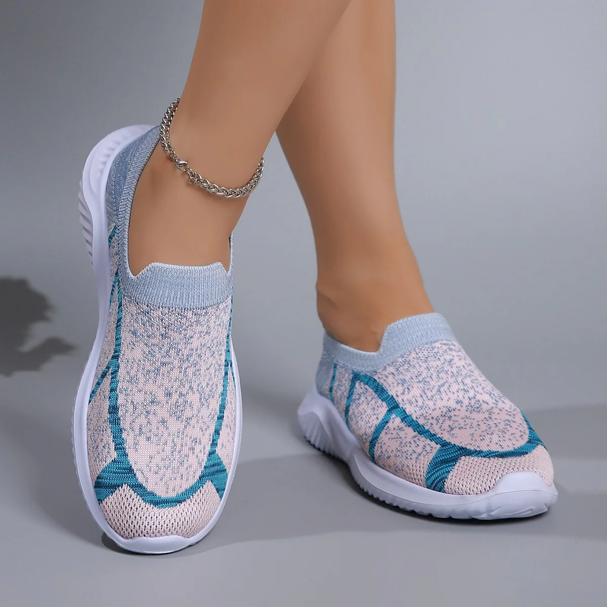 Breathable Mesh Round Toe Sneakers - Image 3