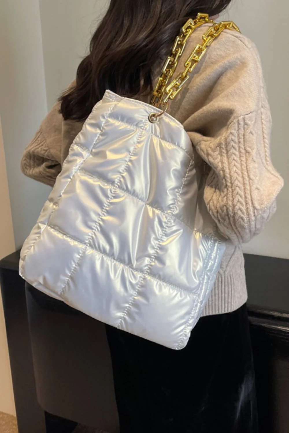 Bubble Texture Chain Handbag - Image 13