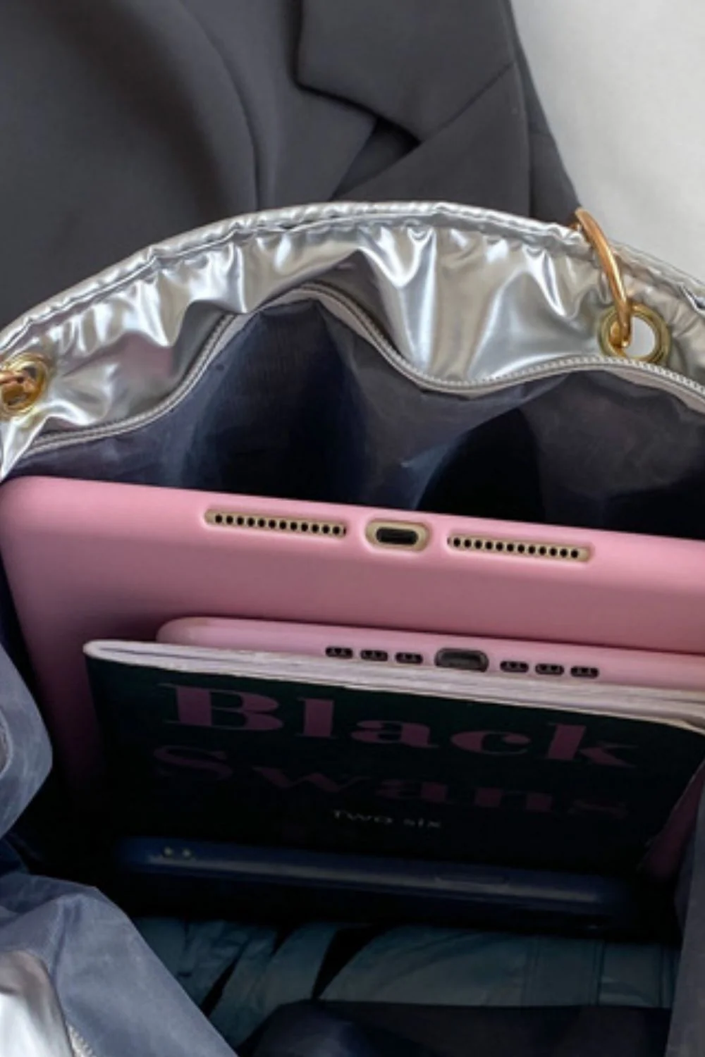 Bubble Texture Chain Handbag - Image 5