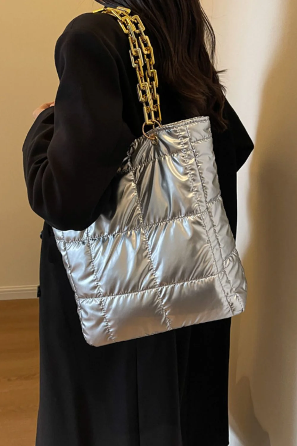Bubble Texture Chain Handbag - Image 8