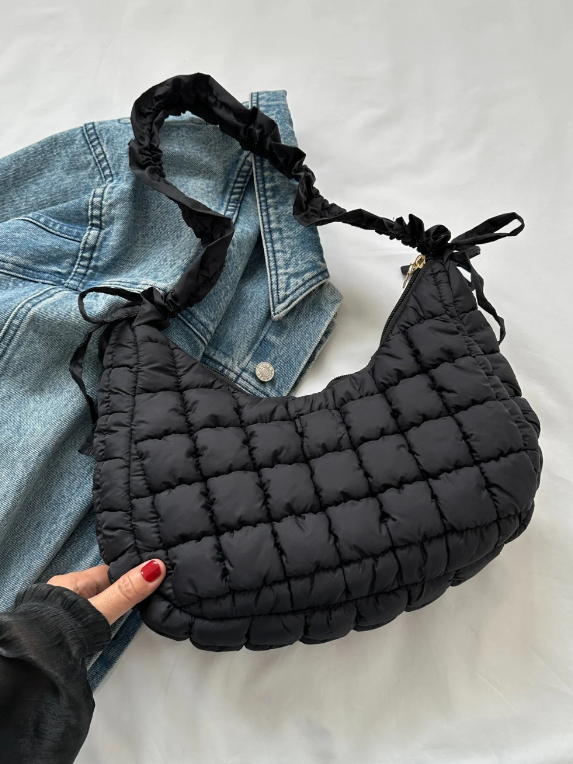 Bubble Texture Ruched Strap Quilted Shoulder Bag - Image 23