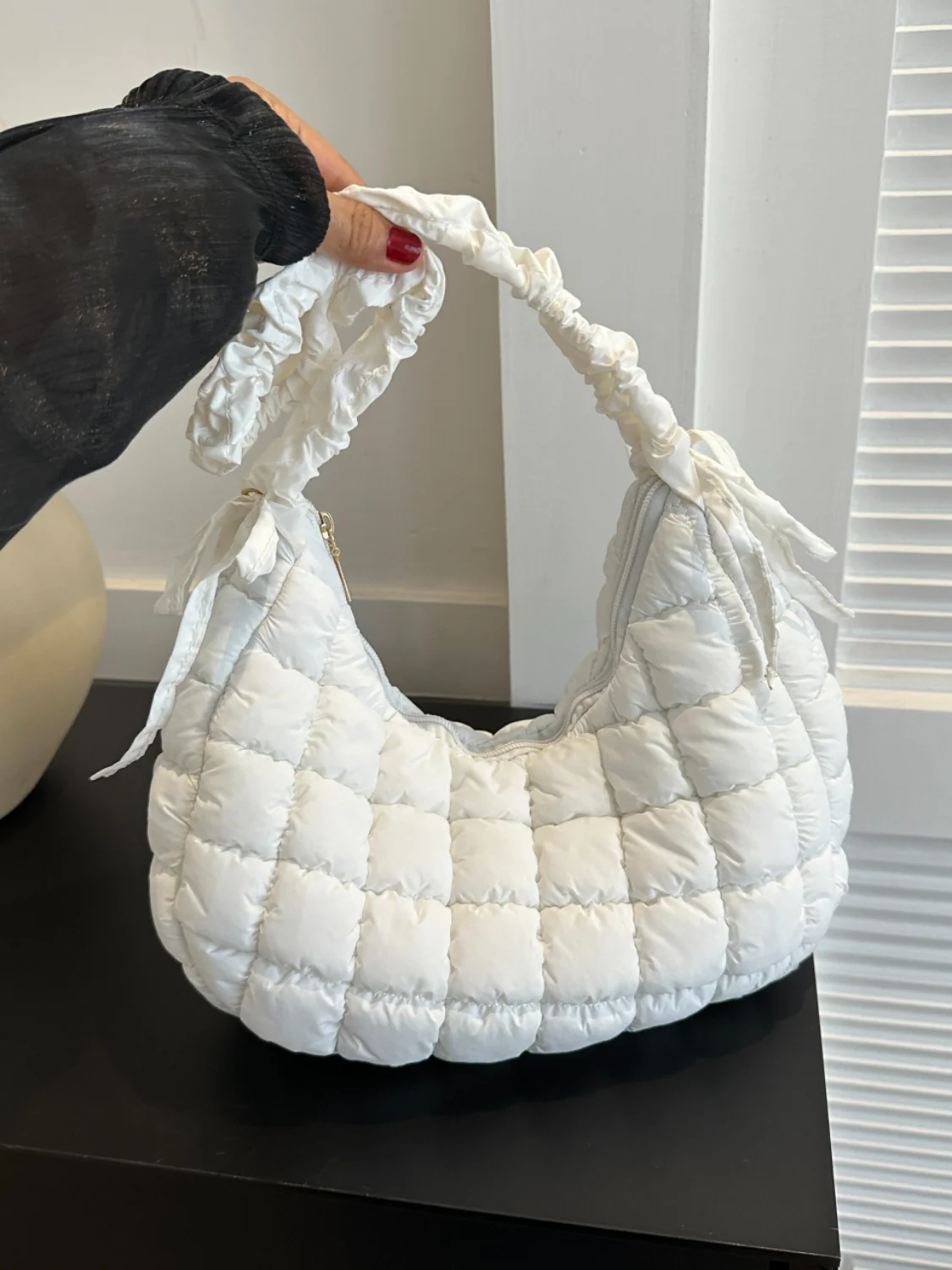 Bubble Texture Ruched Strap Quilted Shoulder Bag - Image 28
