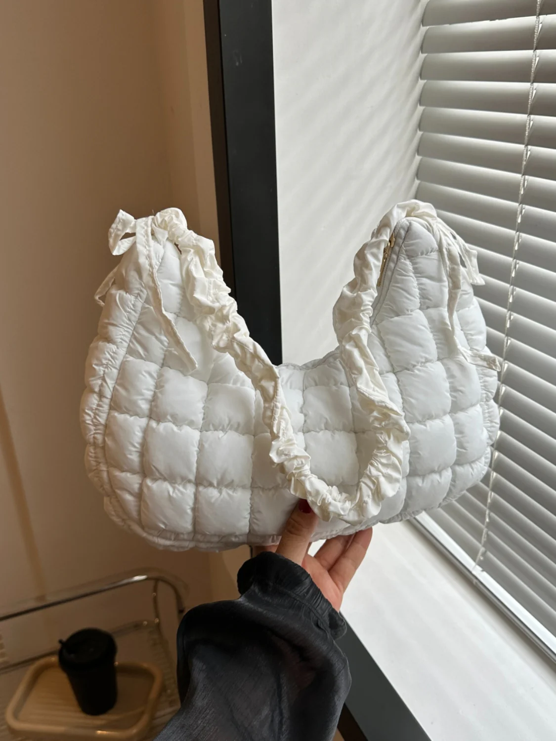 Bubble Texture Ruched Strap Quilted Shoulder Bag - Image 29