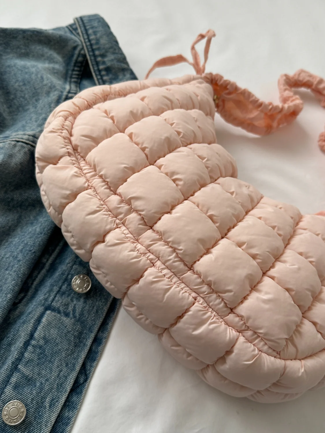 Bubble Texture Ruched Strap Quilted Shoulder Bag - Image 8