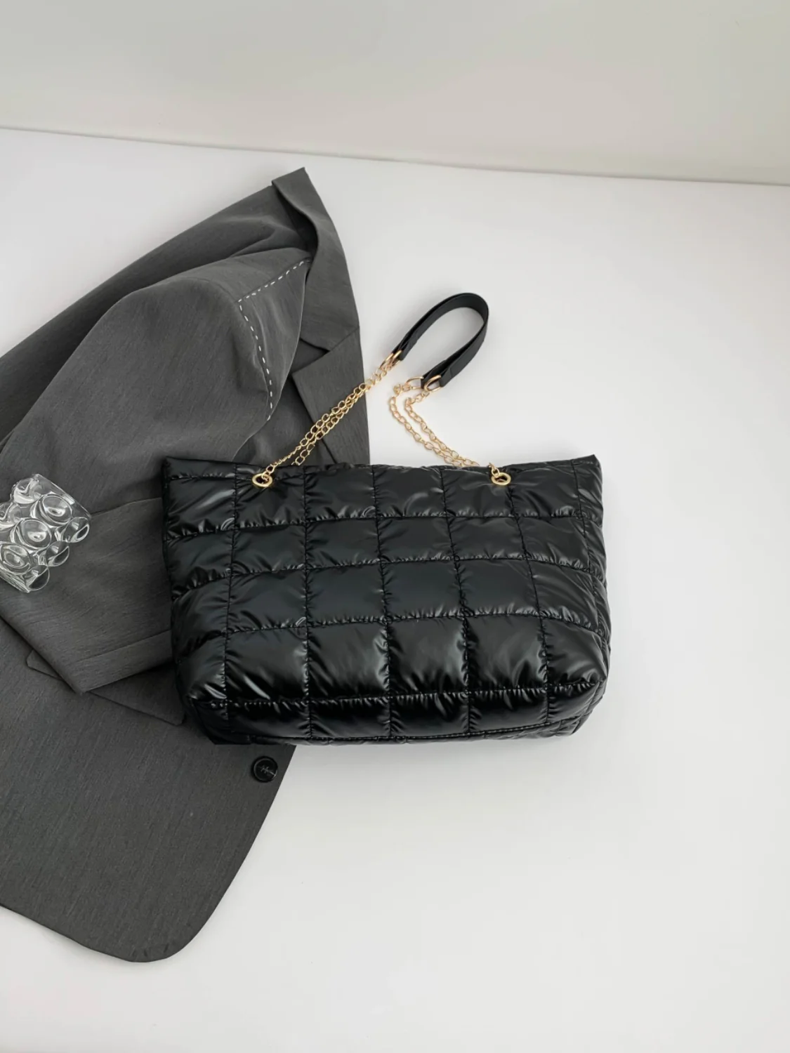 Bubble Texture Tote Bag - Image 12