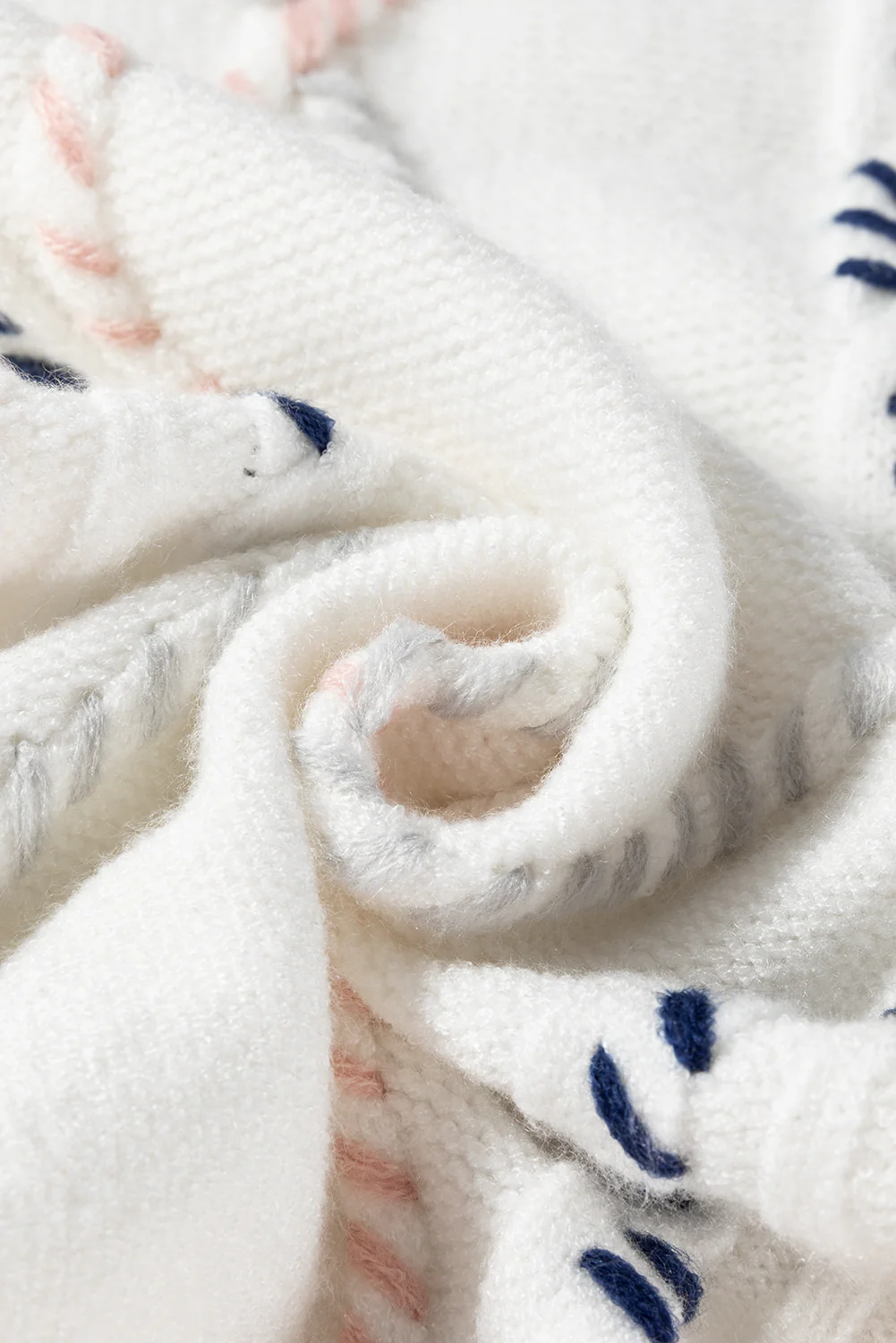 Cable Knit Round Neck Half Sleeve Sweater - Image 12