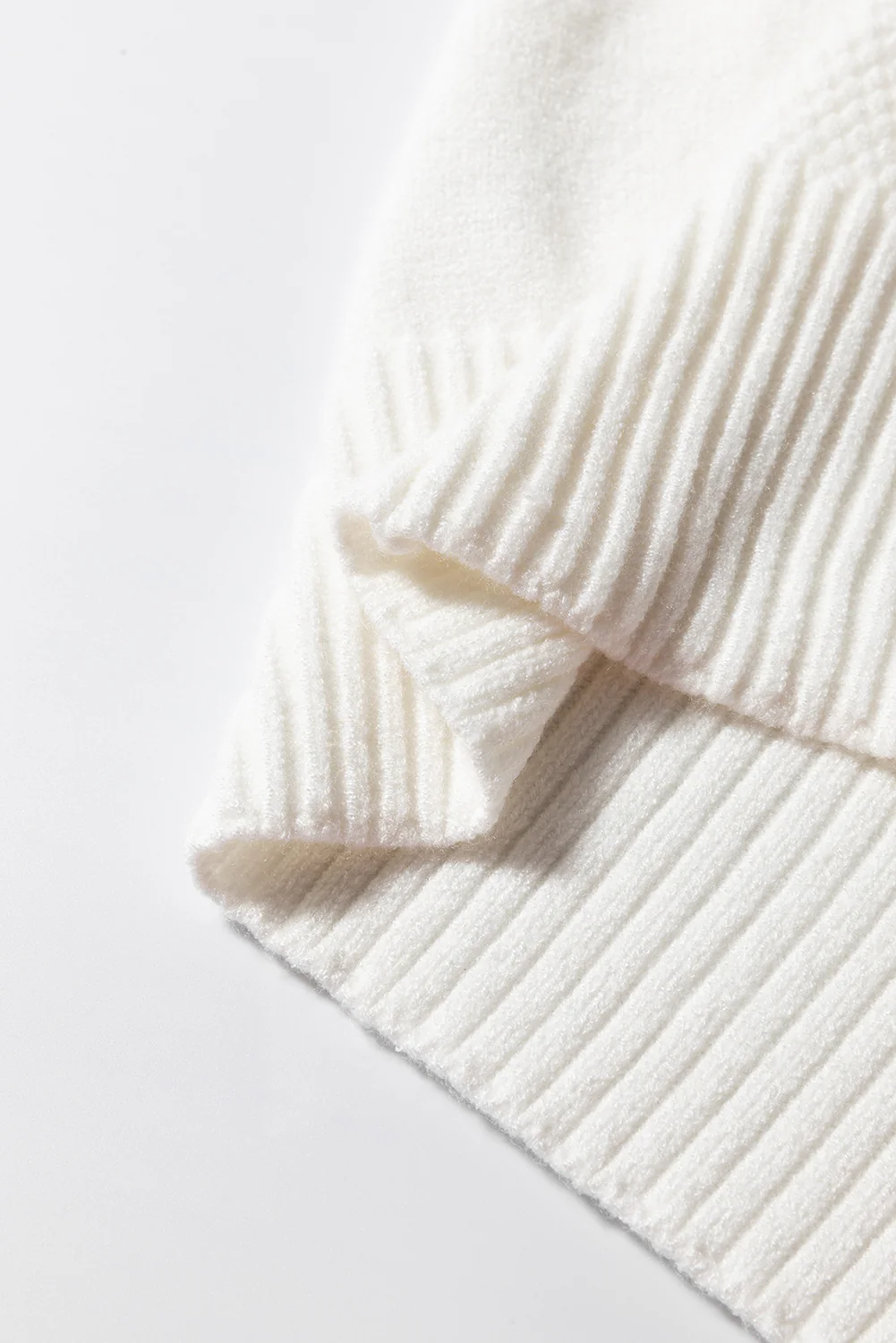 Cable Knit Round Neck Half Sleeve Sweater - Image 8