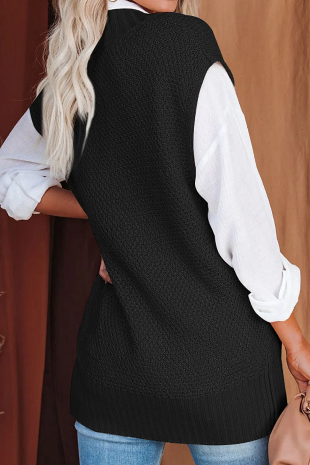 Cable-Knit V-Neck Sweater Vest - Image 22