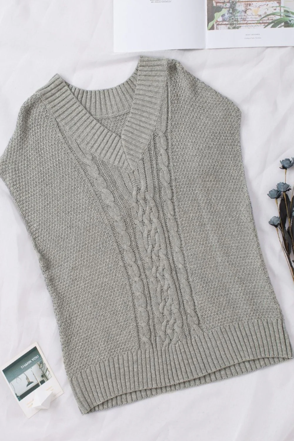 Cable-Knit V-Neck Sweater Vest - Image 31