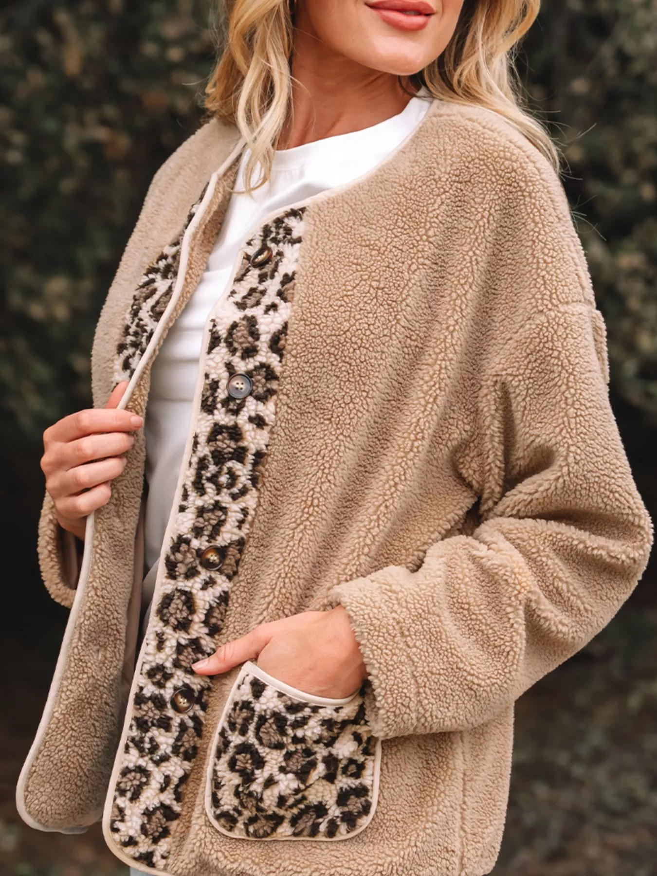 Casual Leopard Print Accent Plush Jacket with Pockets - Image 5