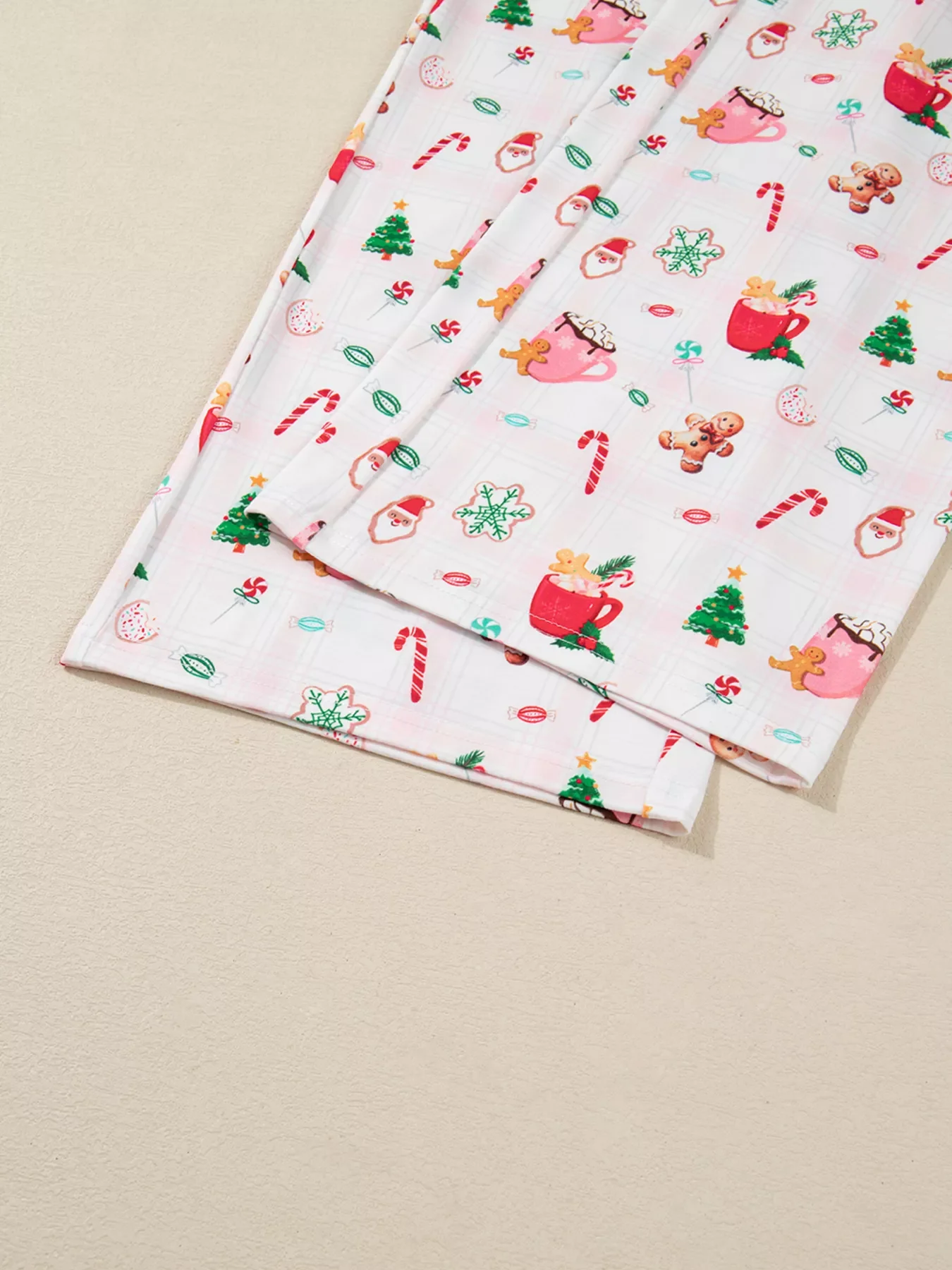 Christmas Spirit Cute Holiday Print Short Sleeve Shirt and Pants 2pcs Pajama Set - Image 13