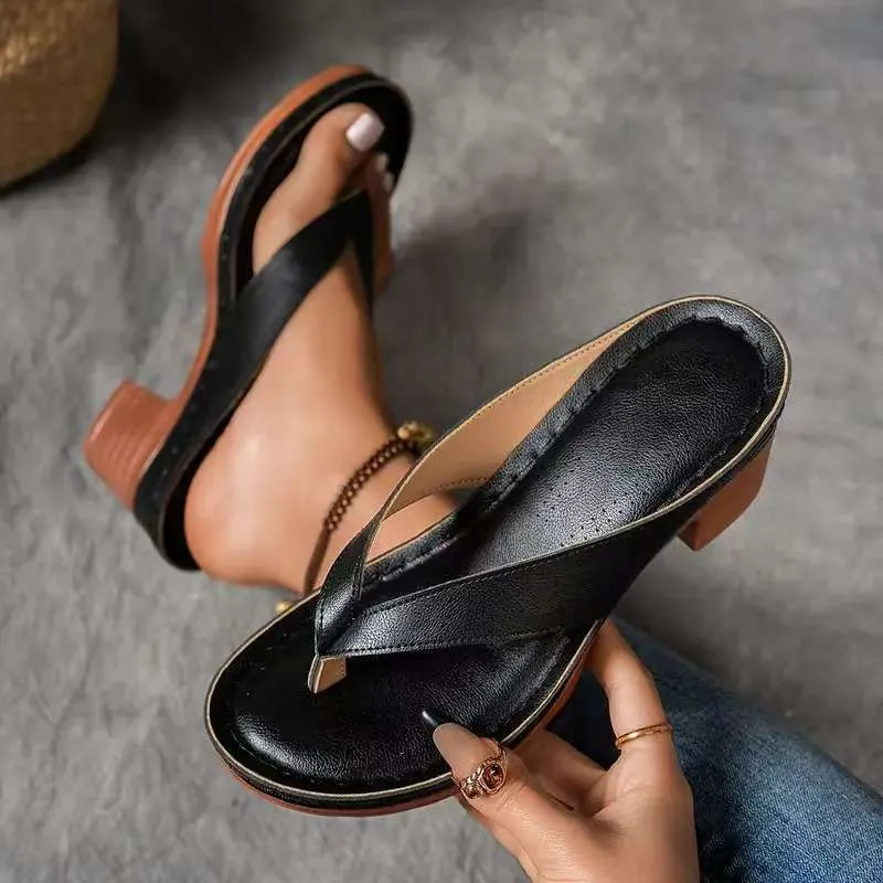 Chunky Heel Toe Post Sandals - Image 2