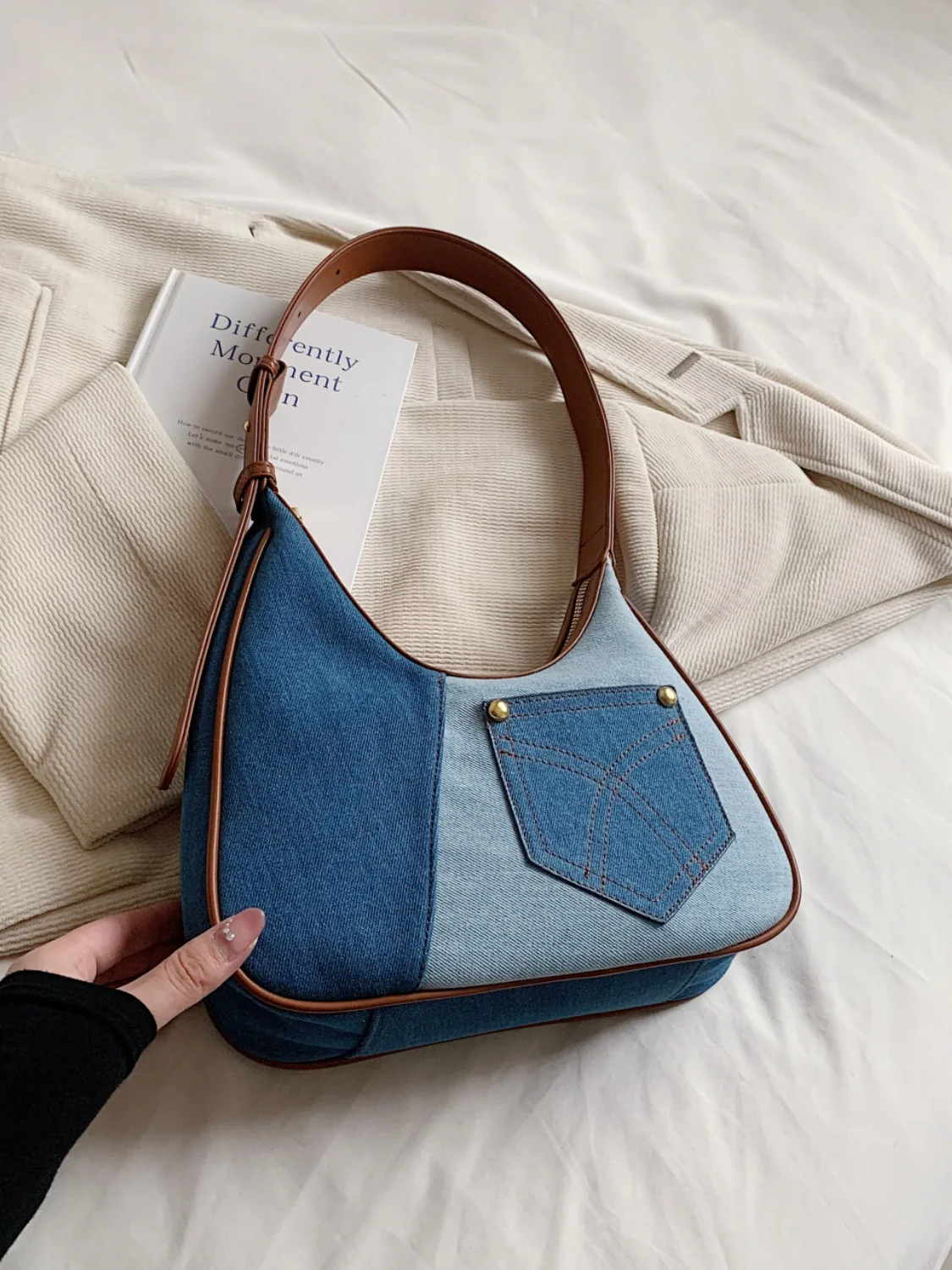 Color Block Adjustable Strap Shoulder Bag - Image 2