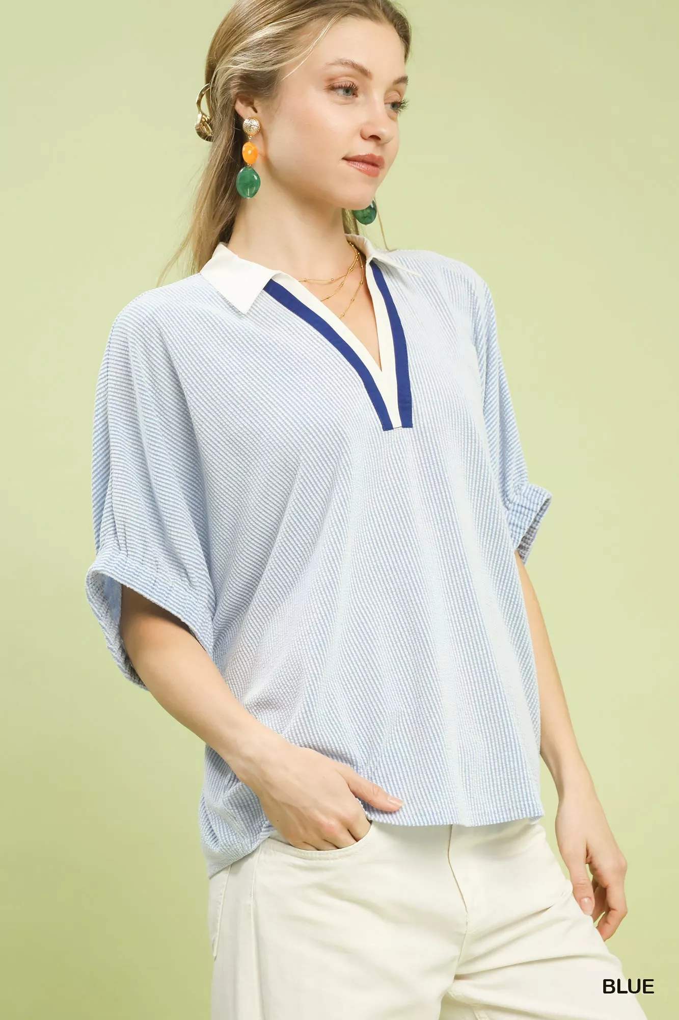 Contrast Collar V-Neck Top - Image 3