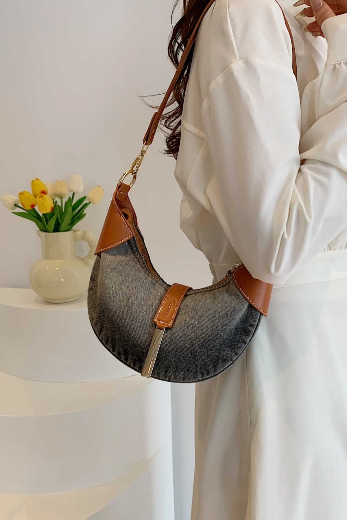 Contrast Denim Shoulder Bag - Image 15