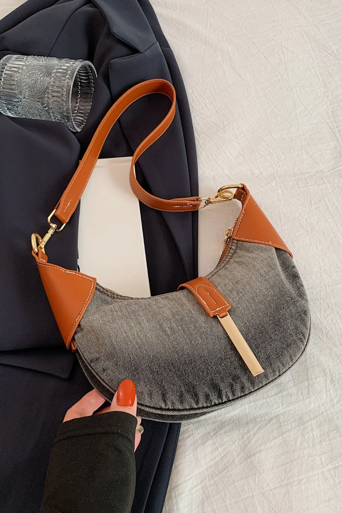 Contrast Denim Shoulder Bag - Image 23