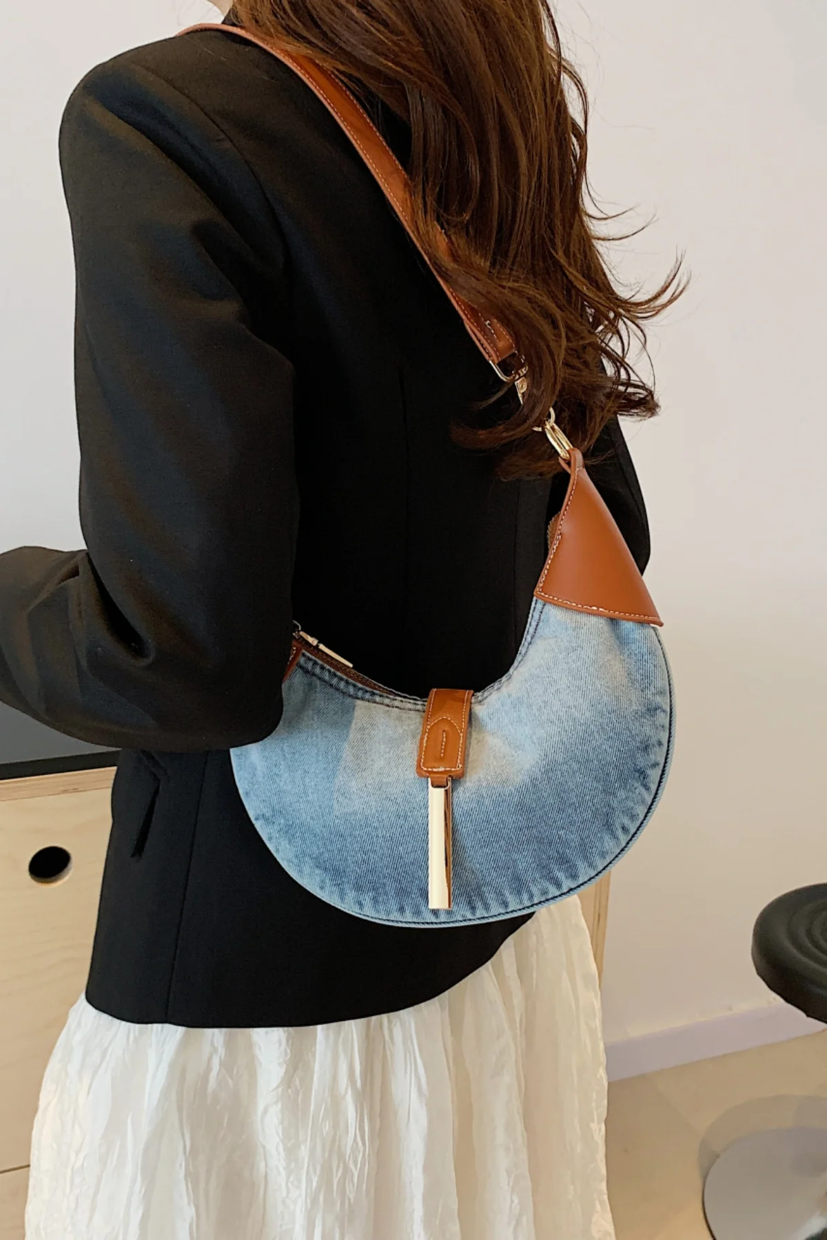 Contrast Denim Shoulder Bag - Image 5