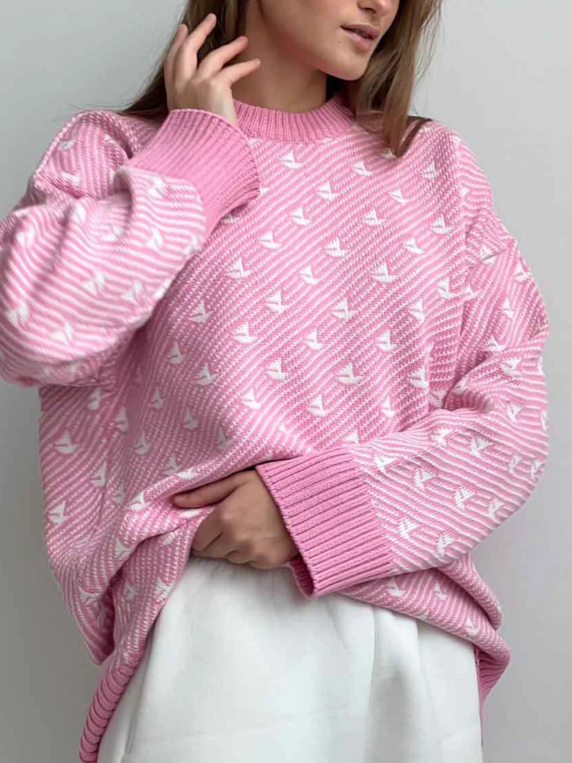 Contrast Round Neck Long Sleeve Sweater - Image 2