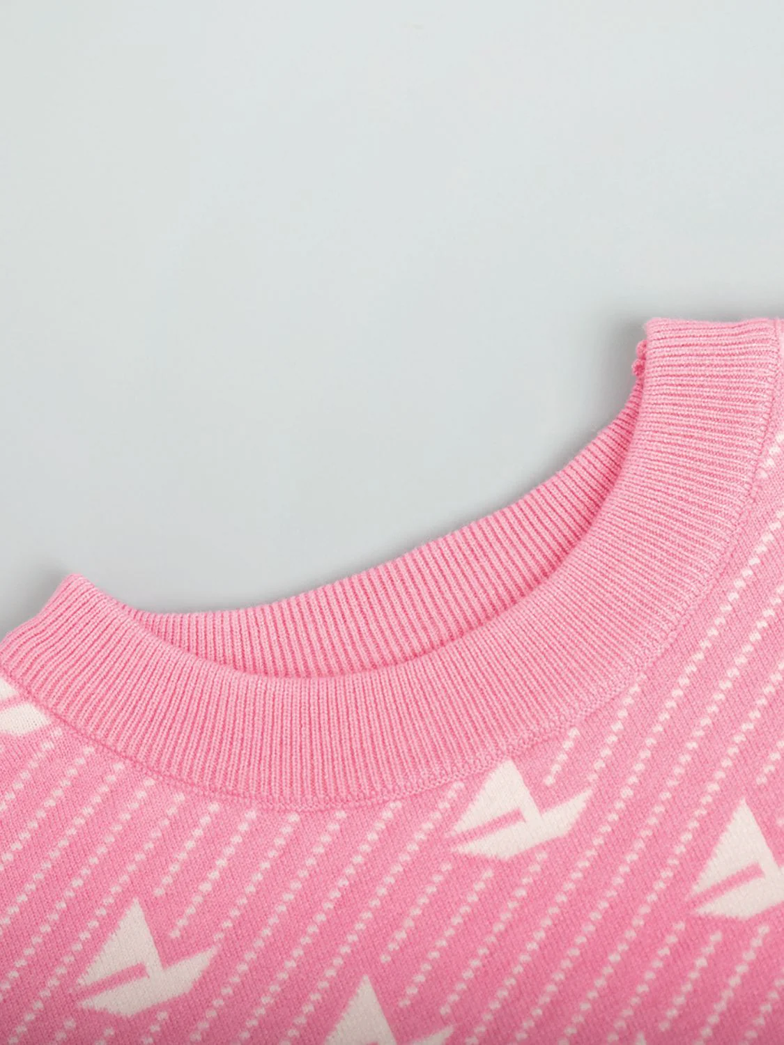 Contrast Round Neck Long Sleeve Sweater - Image 8