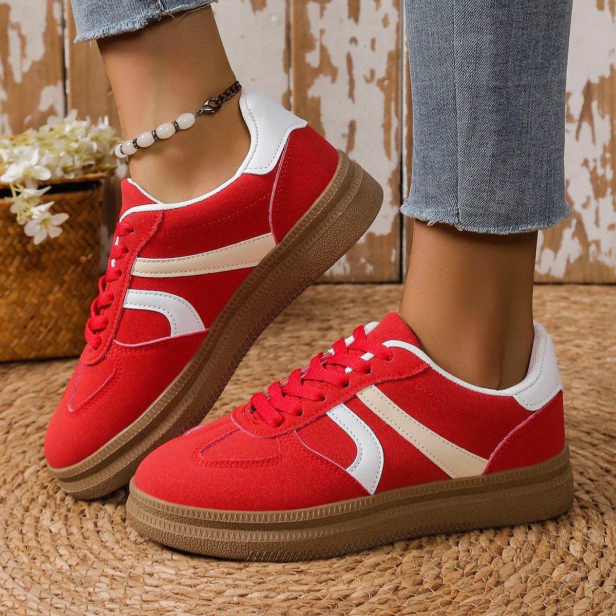Contrast Round Toe Platform Sneakers - Image 2