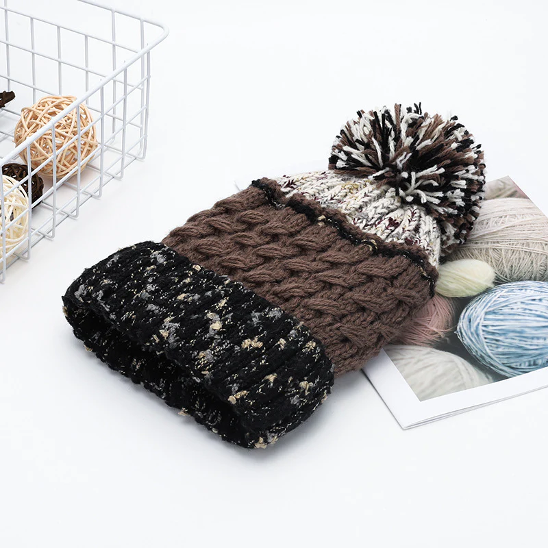 Contrast Thermal Hat with Pompom - Image 5