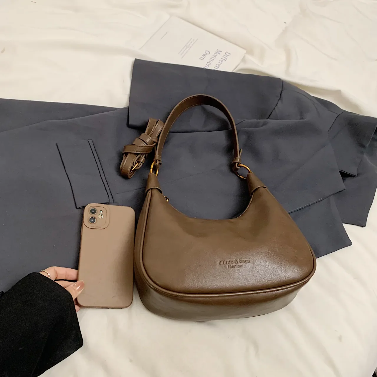 Curved Leather Shoulder Bag - Image 4