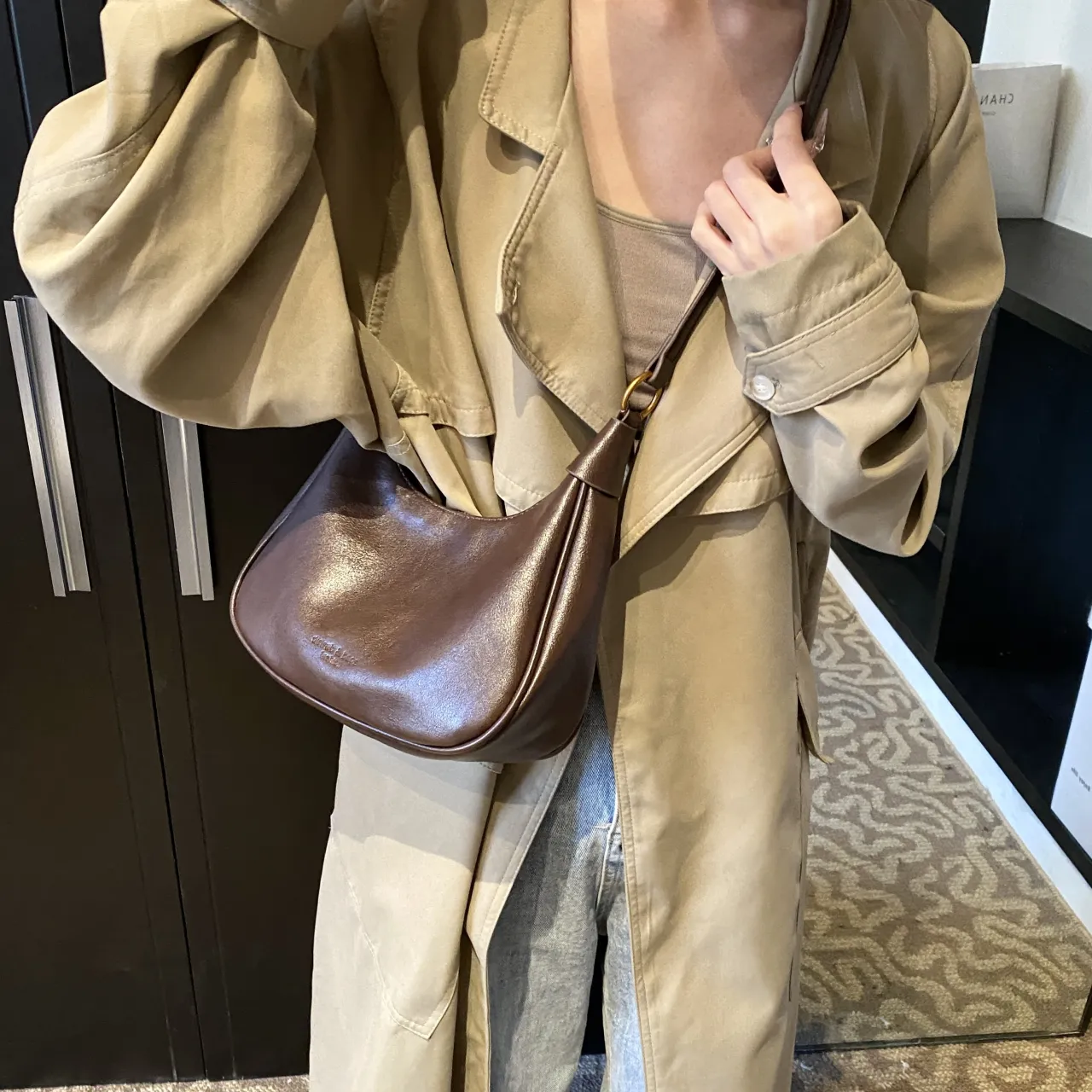 Curved Leather Shoulder Bag - Image 7