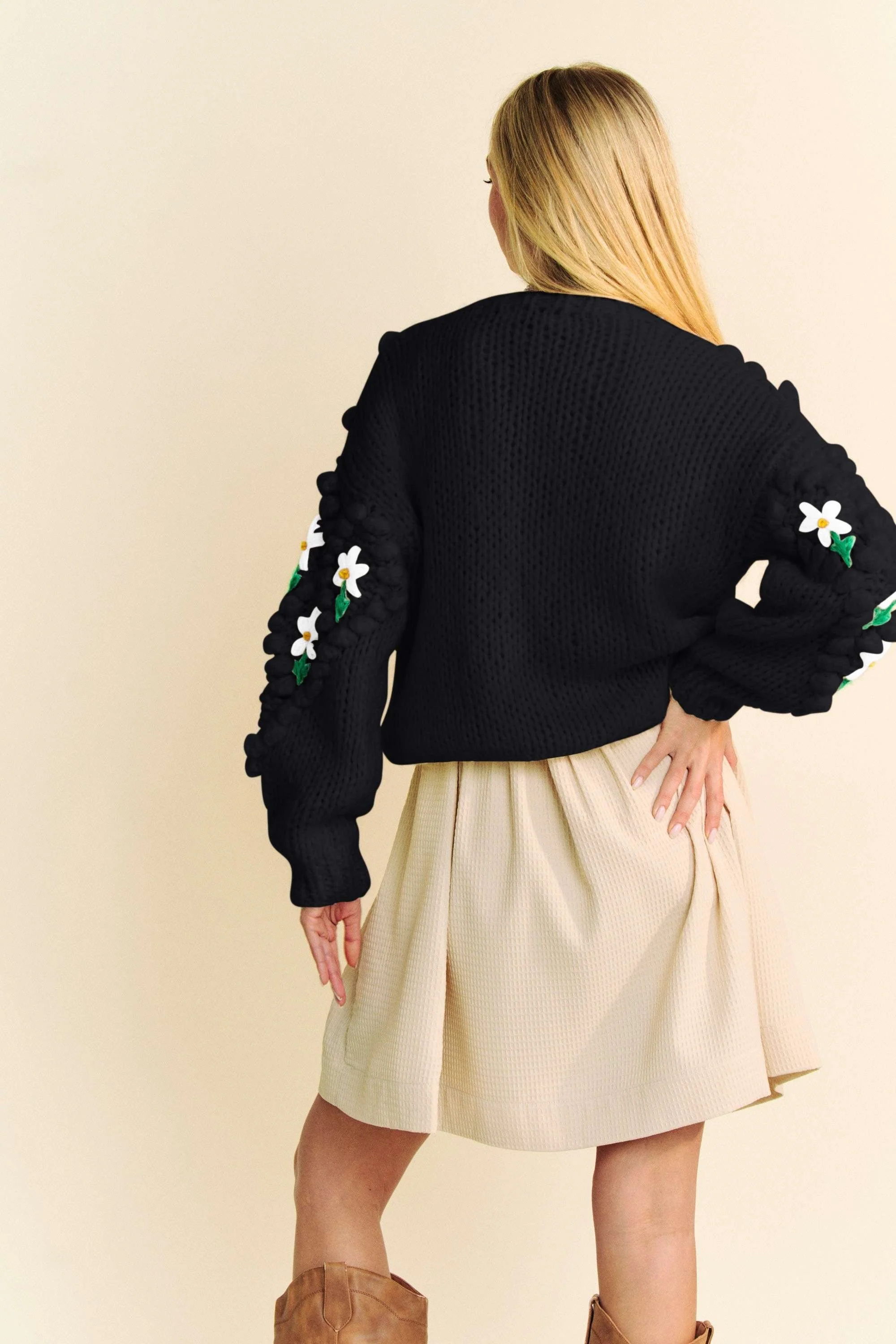 Davi & Dani Floral Pattern Button Down Cardigan - Image 2