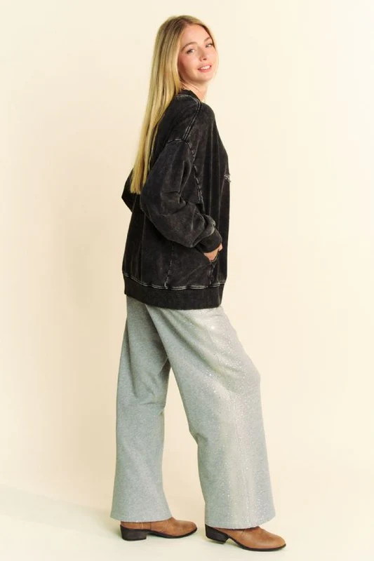 Davi & Dani Stud Star Patch Acid Washed Sweatshirt - Image 3