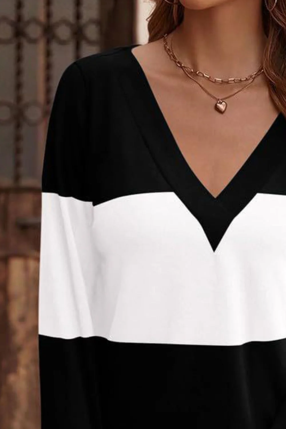 Decorative Button Contrast V-Neck Long Sleeve T-Shirt - Image 9