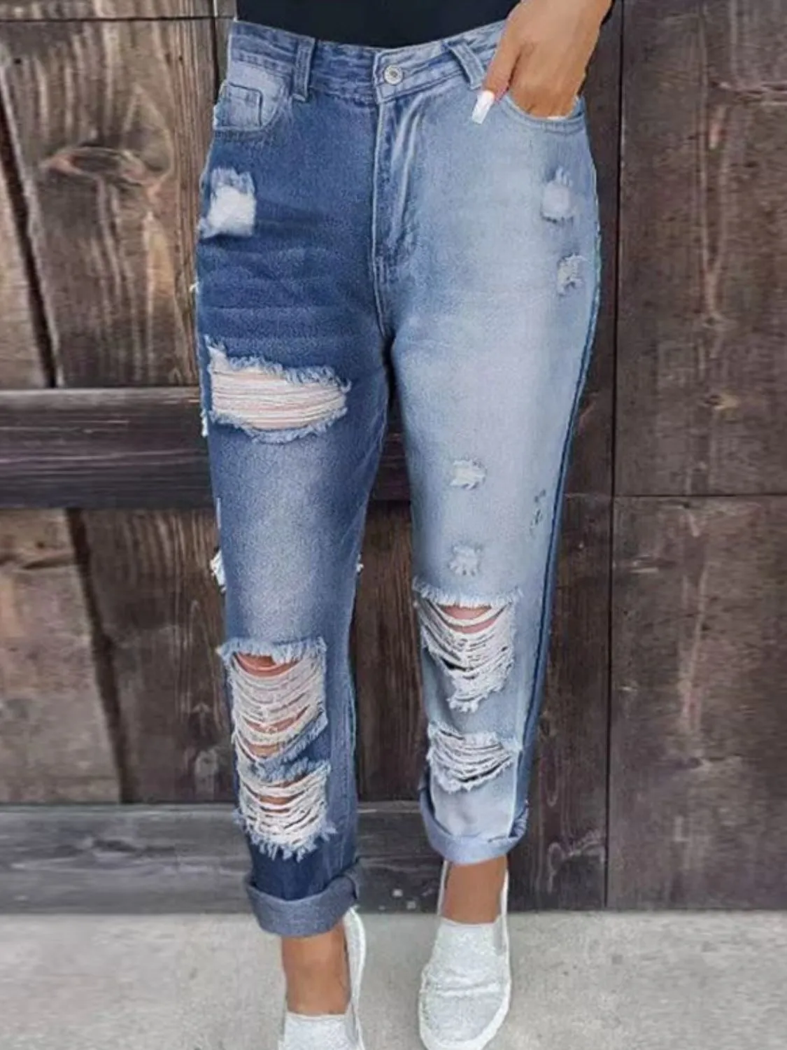 Distressed Jeans with Pockets - Image 4