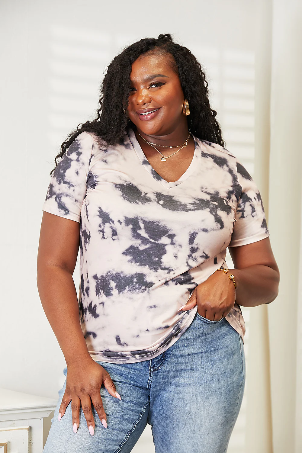 Double Take Tie-Dye V-Neck T-Shirt - Image 6